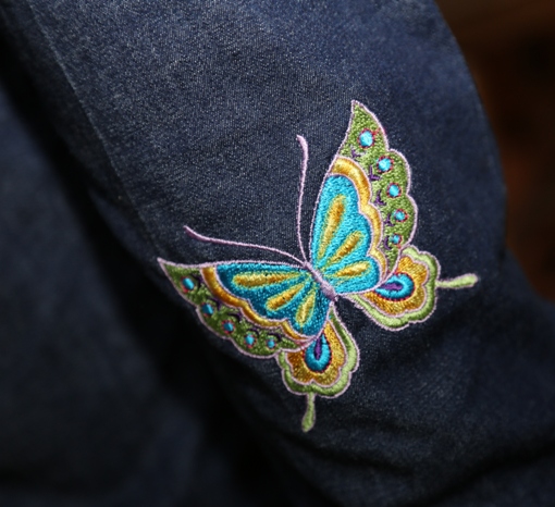 Kalhoty s motýlky - detail motýla